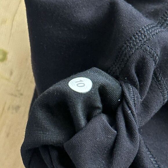 Lululemon Wunder Under Capri Leggings - Picture 5 of 5